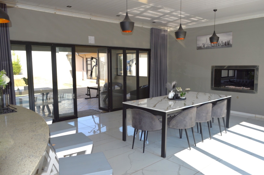4 Bedroom Property for Sale in Wilkoppies North West